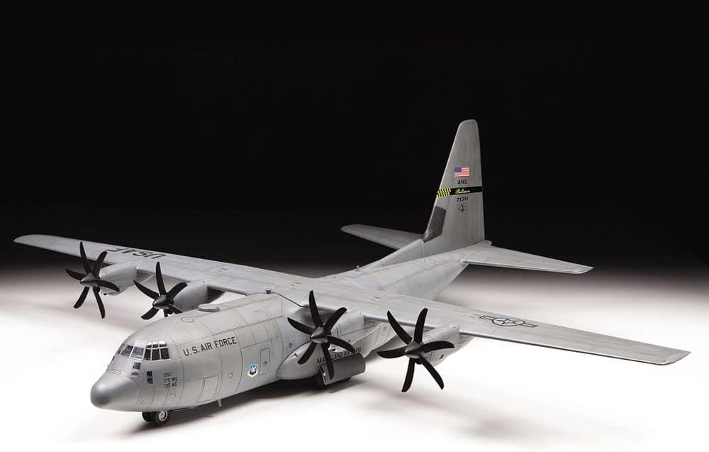 Zvezda 7325 Modellbausatz, Mittel