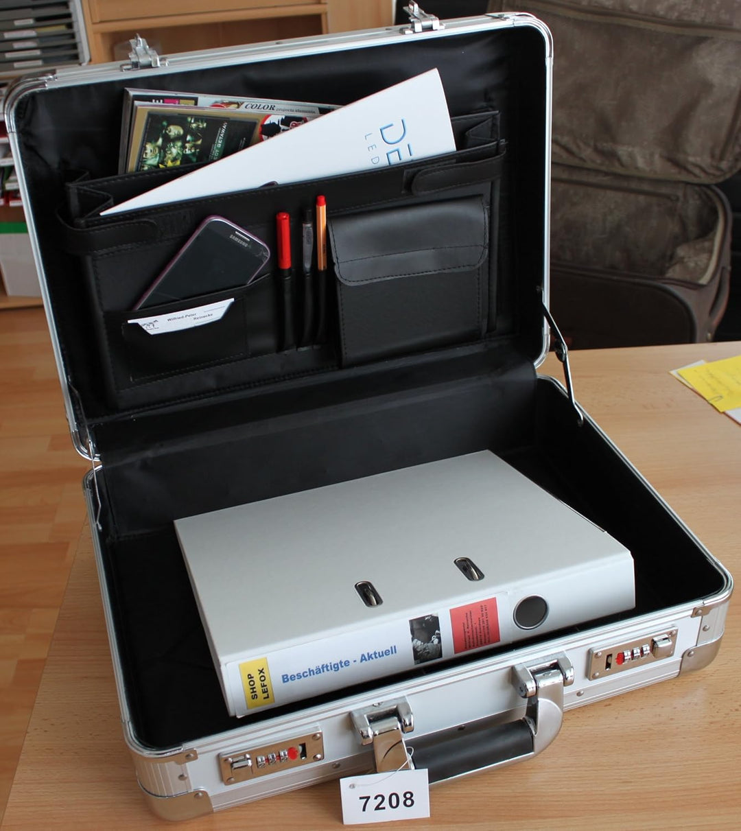Aktenkoffer (7) D208 Alu-silber 15,4" Attachèkoffer LUXUS für Manager 45cm Dermata/lefox