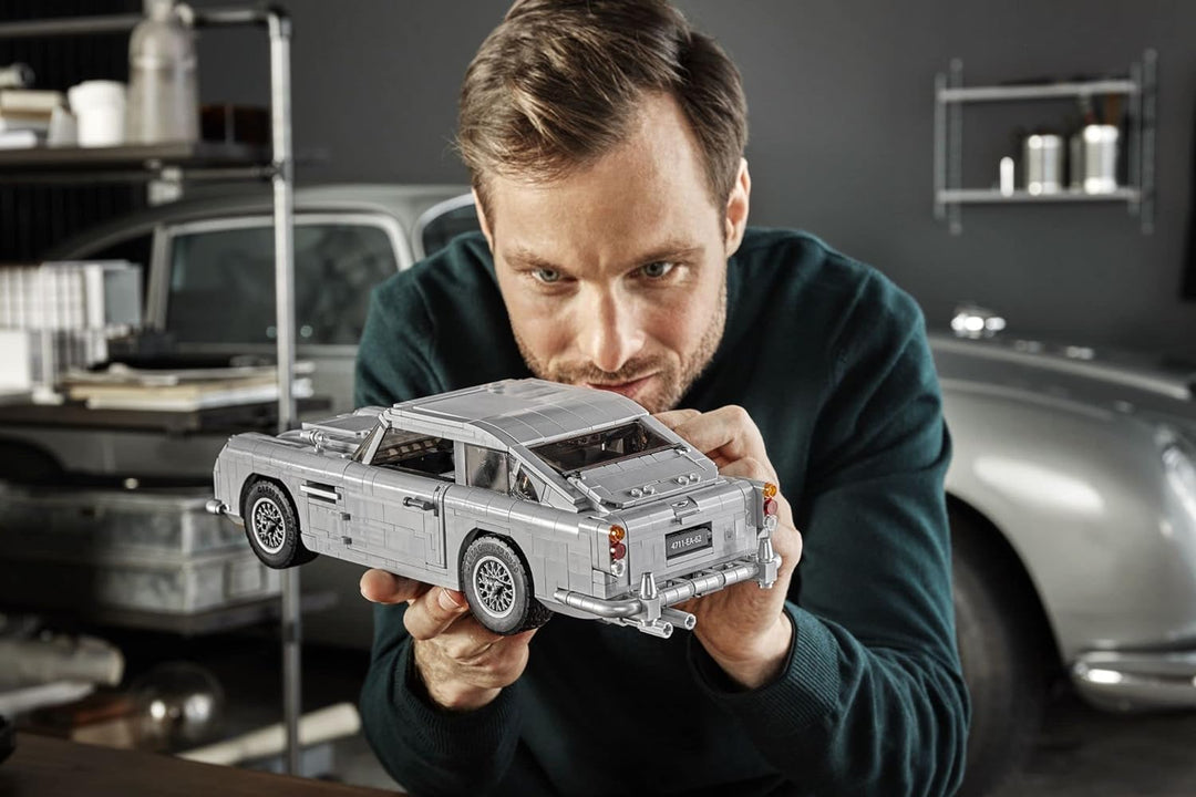 LEGO Creator Expert James Bond Aston Martin DB5 10262 Building Kit, 2019 (1295 Pieces)
