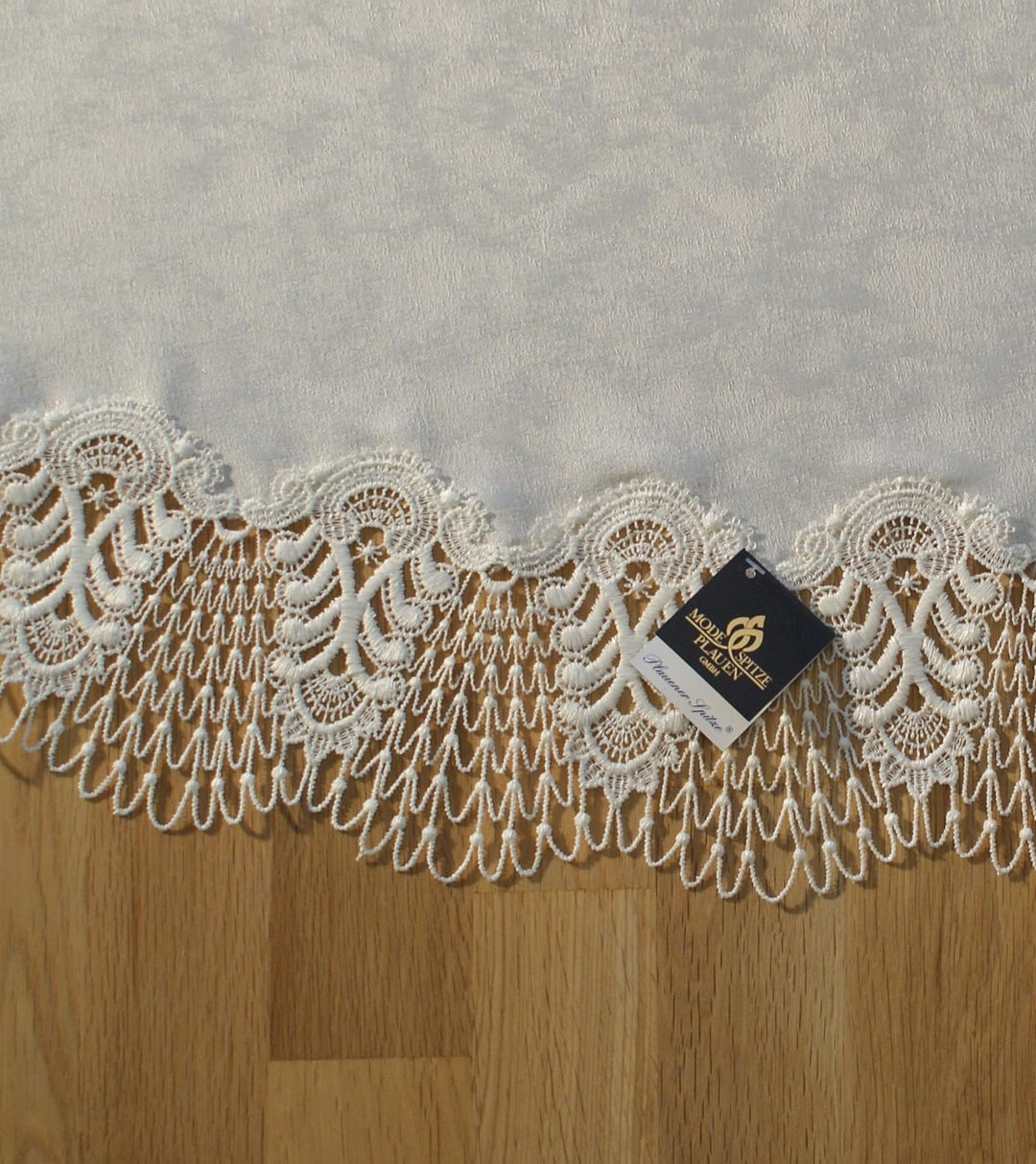 Plauener Spitze by Modespitze 4048M02_14_70 Tischdecke Oslo, Gre 70 cm, rund 70 cm rund, 70 cm rund
