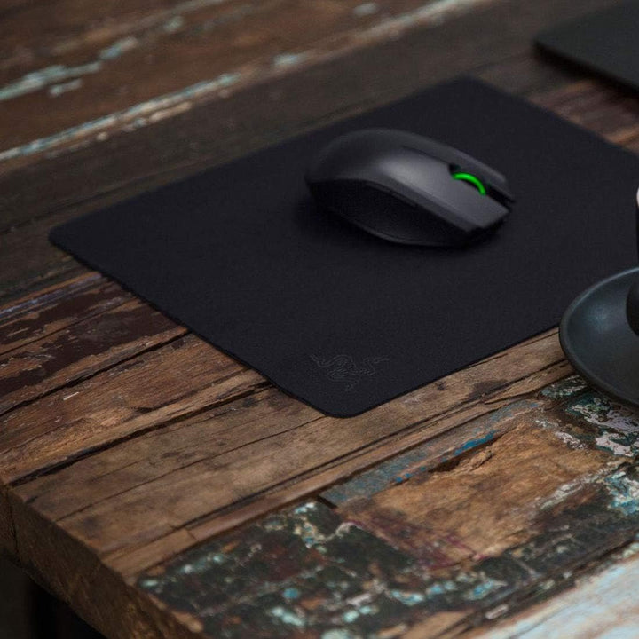 Razer Goliathus Speed (klein) Gaming-Mauspad: Glatte Gaming-Matte – rutschfeste Gummi-Unterseite – t