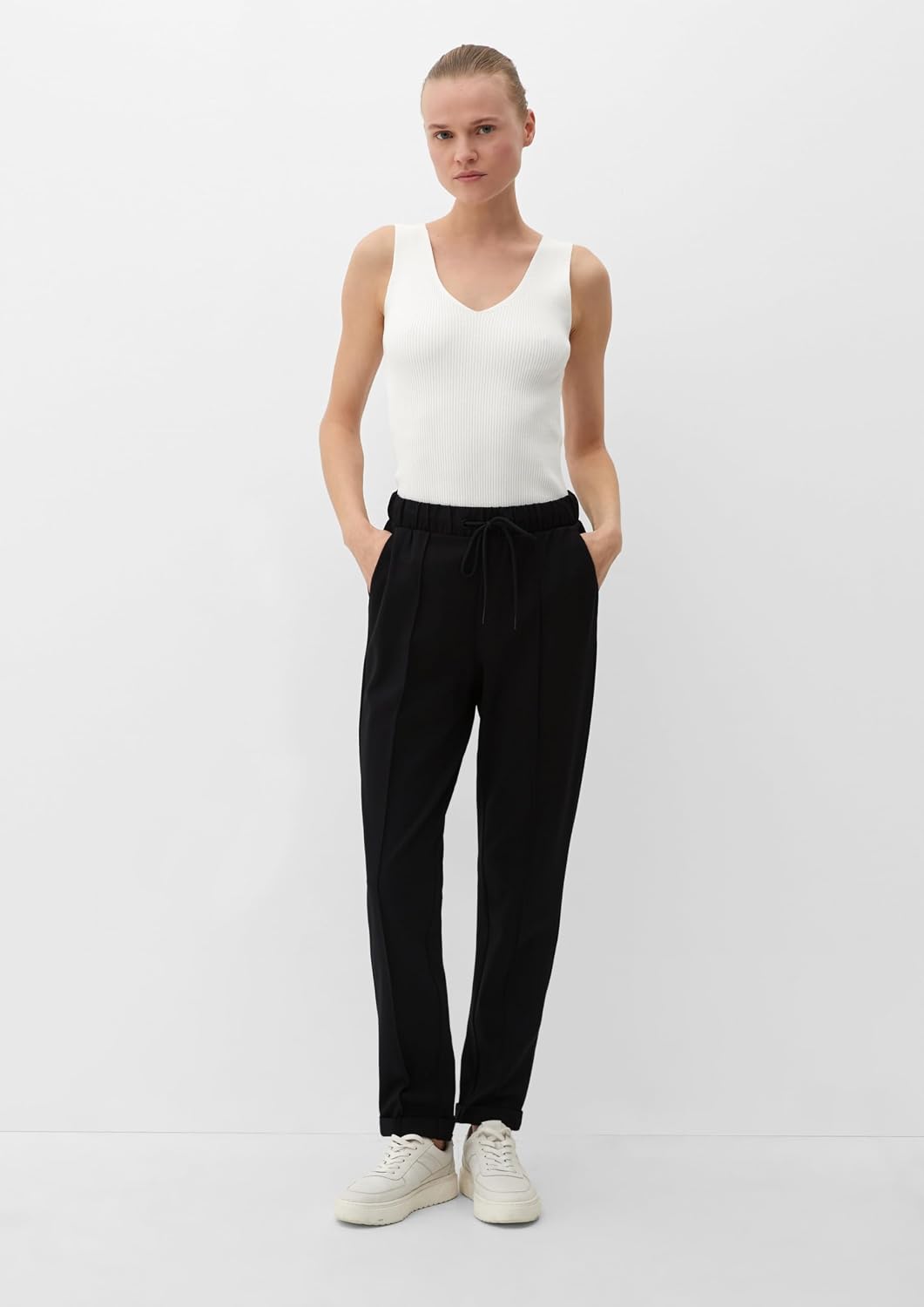 s.Oliver Damen Hose 7/8, Jogpant 42 Schwarz, 42 Schwarz