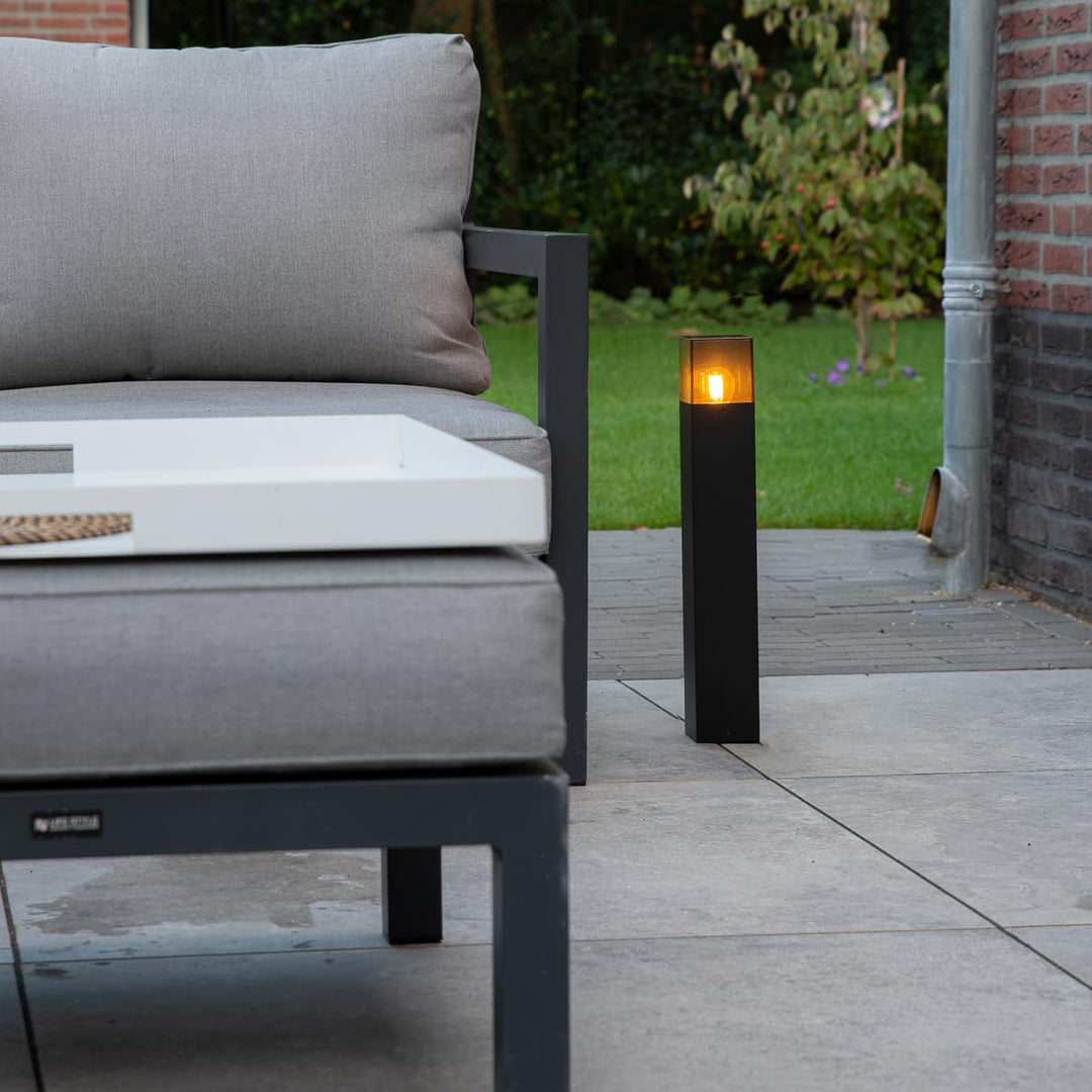 Qazqa - Modern Stehende Aussenlampe schwarz 50 cm IP44 mit Rauchglaseffekt - Dänemark I Aussenbeleuc