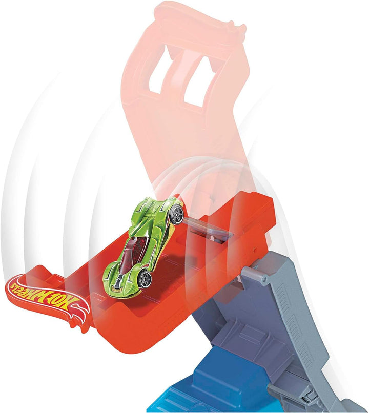 Hot Wheels GBF83 - Sortiment mit 3 Action-Sets für spannende Rennen, Wettkämpfe und zum Entwickeln v