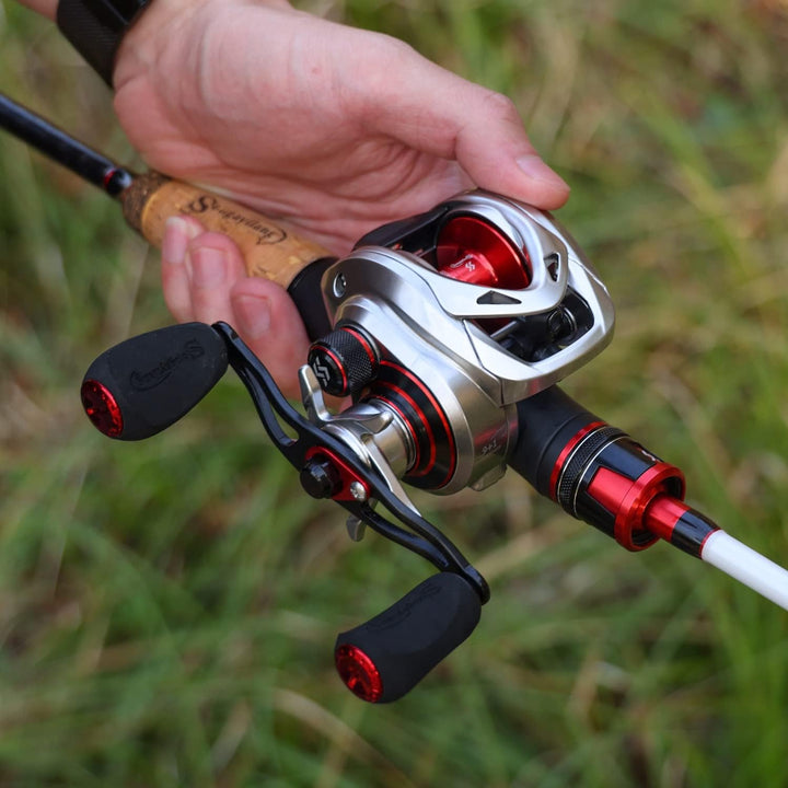Sougayilang MAX Baitcasting Rolle 8.0:1 High Speed Gear Ratio Angelrolle 18LB Kohlefaser Drag Baitca