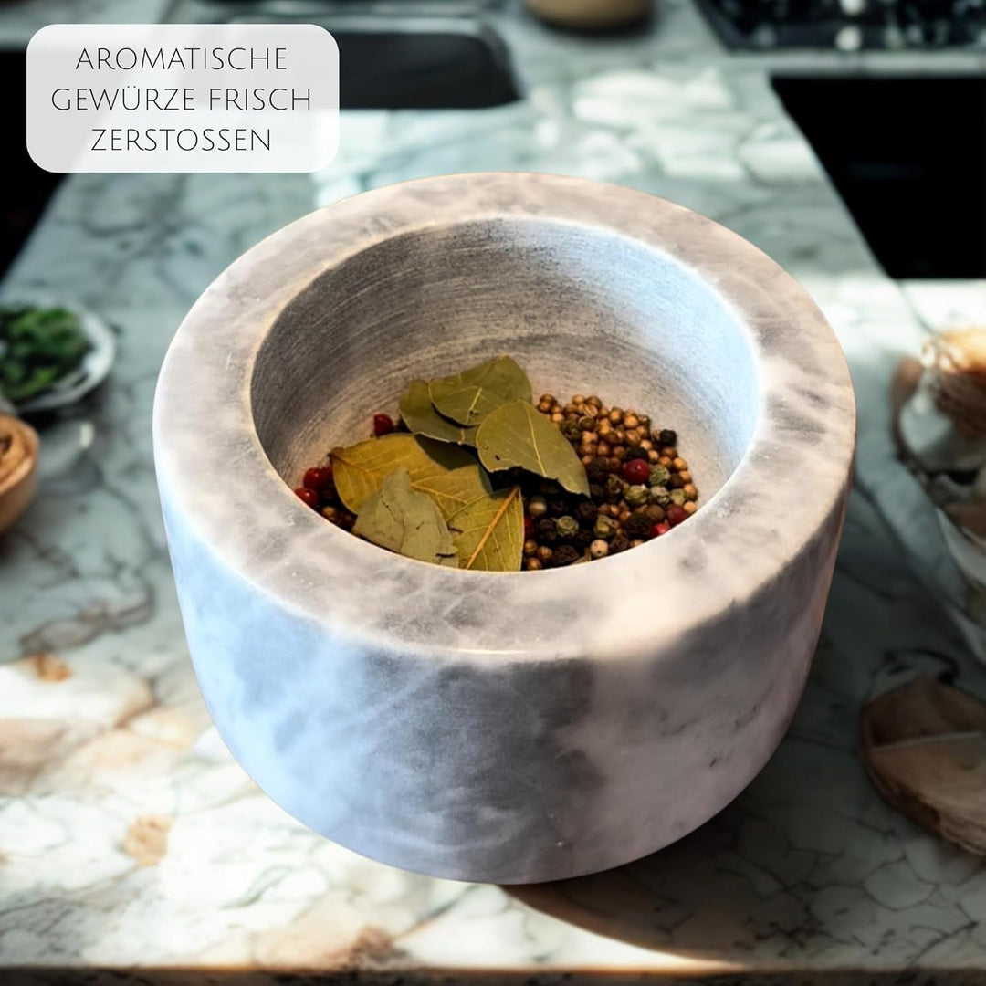 MOON HOME Mörser mit Stössel - Meteor white, aus weissem Marmor/Stein, Hochwertiger Steinmörser für