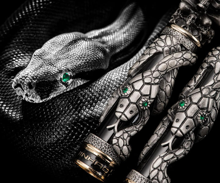 Jinhao Füllfederhalter, Schwarz, mittlere Feder, Retro-Stil, mit Totenkopfkopf, massives Metall und