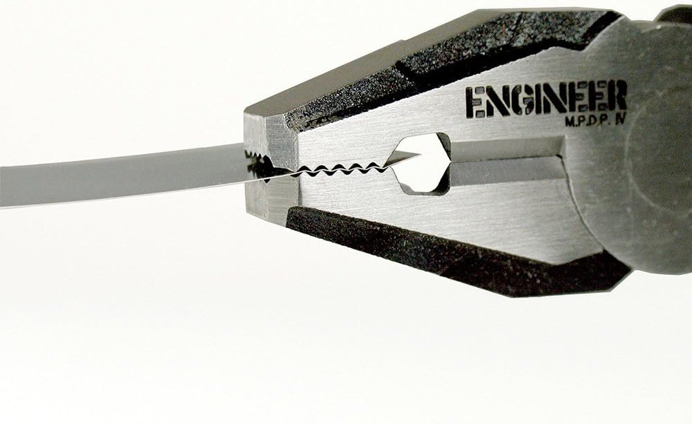 Robuste Kombizange mit vertikalen Rillen zum schnellen Lösen beschädigter Schrauben. Japanische Hers