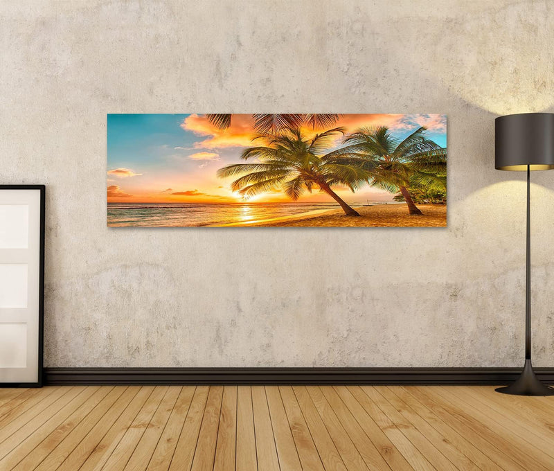 Bild auf Leinwand Schöne Sonnenuntergang Über Dem Meer Mit Blick Auf Palmen Am Weissen Strand Auf Ei