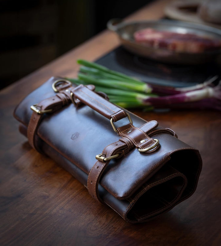 Angus Stoke Messertasche extra gross aus Büffelleder für Köche – Premium Echt-Leder Kochmesserrolle
