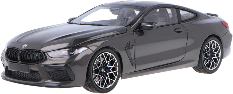 Minichamps 110029022 - B-M-W M8 Coupe Grey Metallic 2020 - massstab 1/18 - Sammlerstück Miniatur