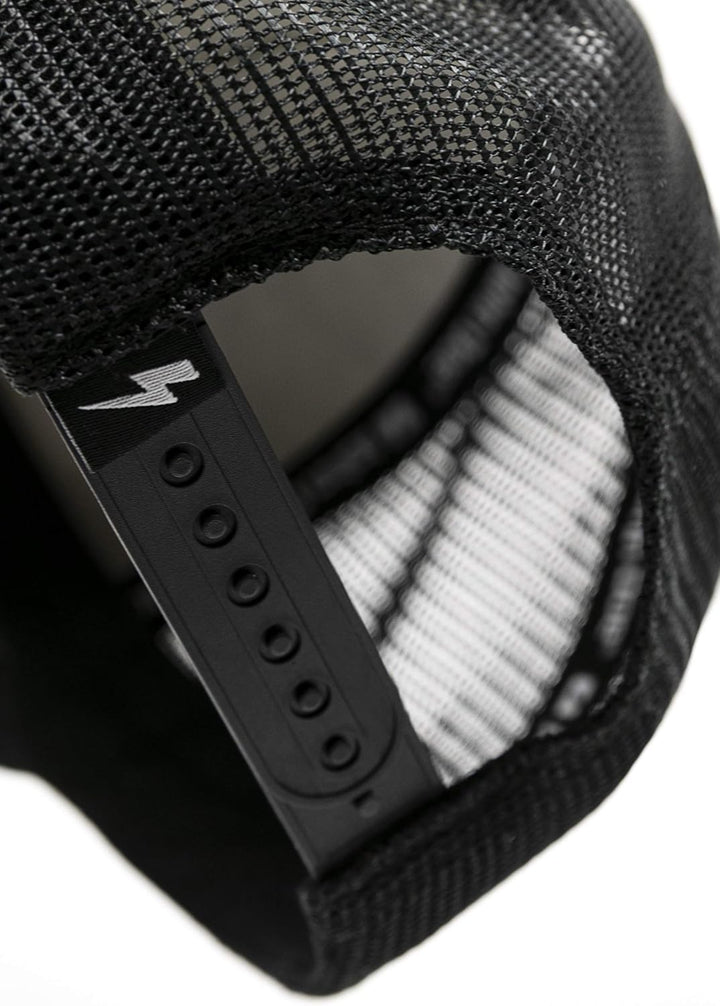 John Doe Trucker Cap - Baseballcap mit Baumwolle - Basecap mit Markenstickerei - Snapback Cap mit Me