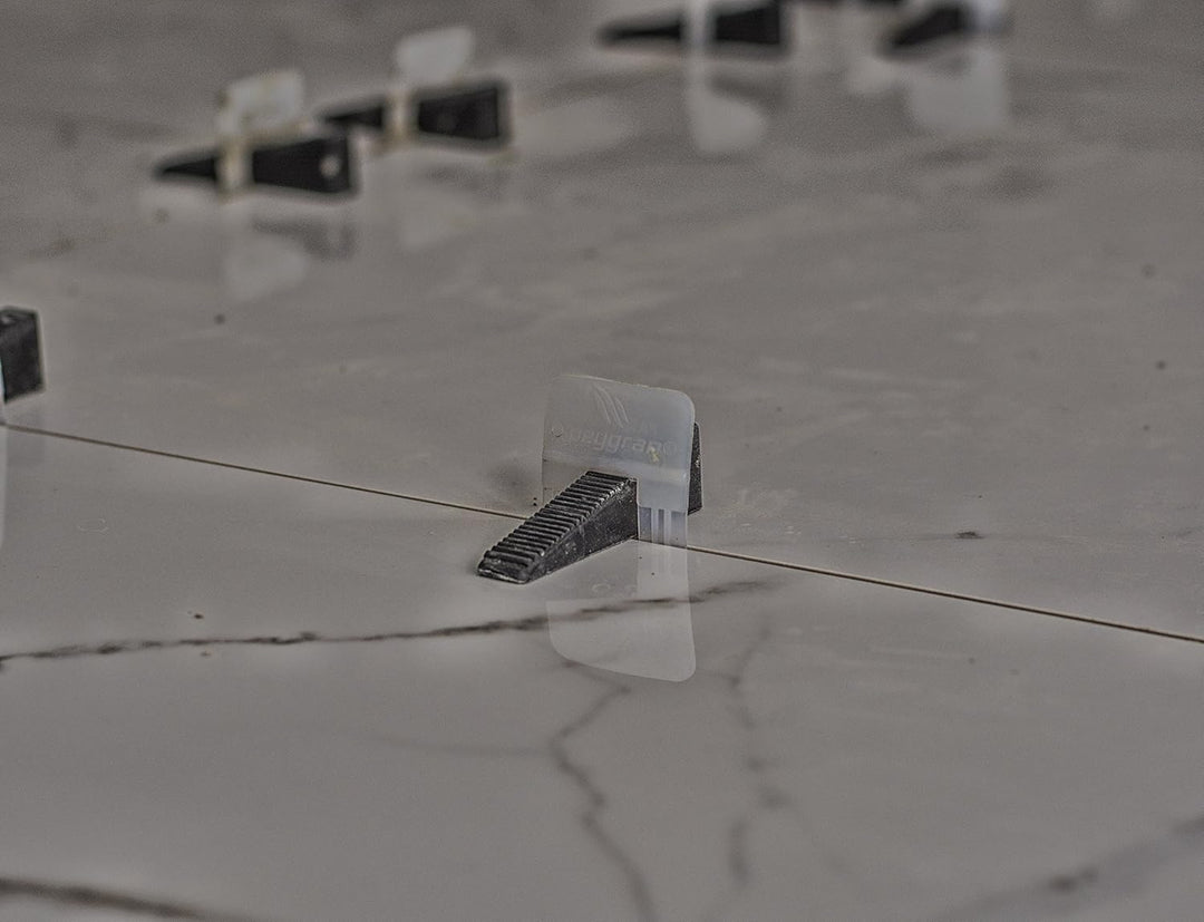 Zuglaschen Nivelliersystem weiss 1mm 500 Stück