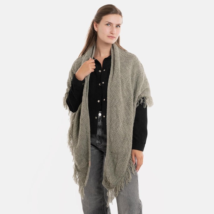 KNIT FACTORY - Dreiecksschal Amber - Damen Strickschal mit Wolle - Umschlagtuch für den Herbst und W