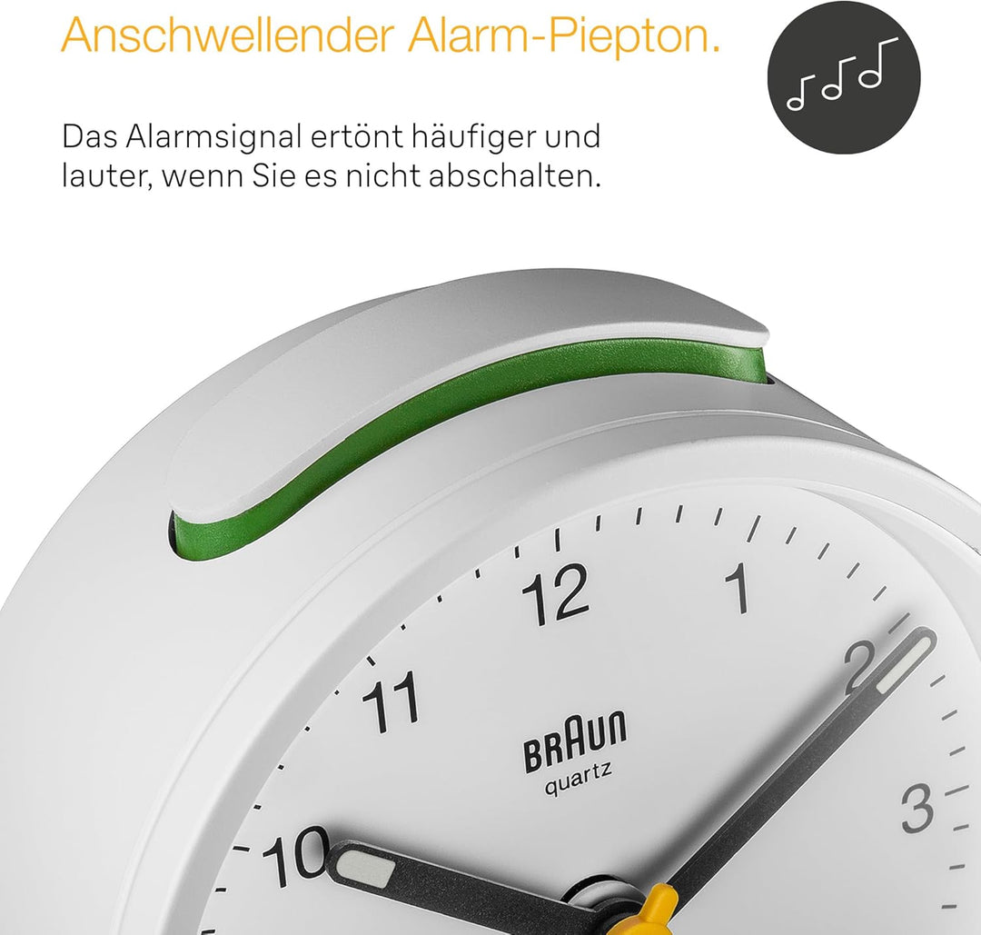 Braun Klassischer analoger Wecker mit Schlummerfunktion und Licht, ruhiges Quarzuhrwerk, Crescendo-A