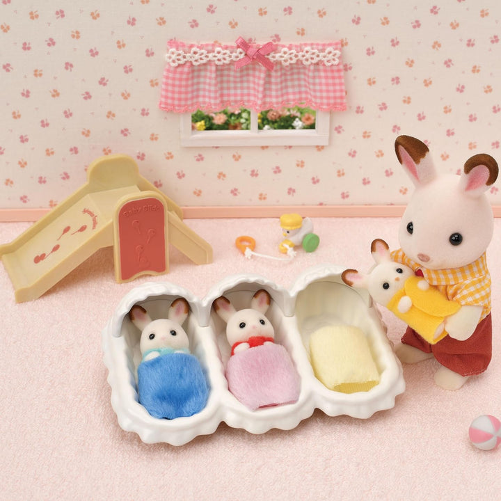 Sylvanian Families L5532 Erstausstattung für Drillinge - Puppenhaus Spielset