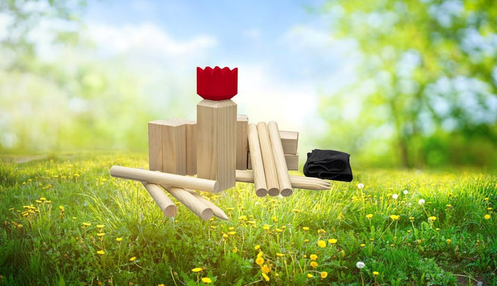 Carromco Kubb Wikingerschach Odin-M, aus Kiefernholz mit rotem König, wetterfester Tasche, Outdoor S