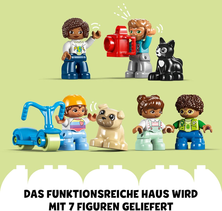 LEGO DUPLO 3-in-1-Familienhaus, Puppenhaus aus Bausteinen mit Push&Go Auto, 5 Figuren, 2 Tieren und