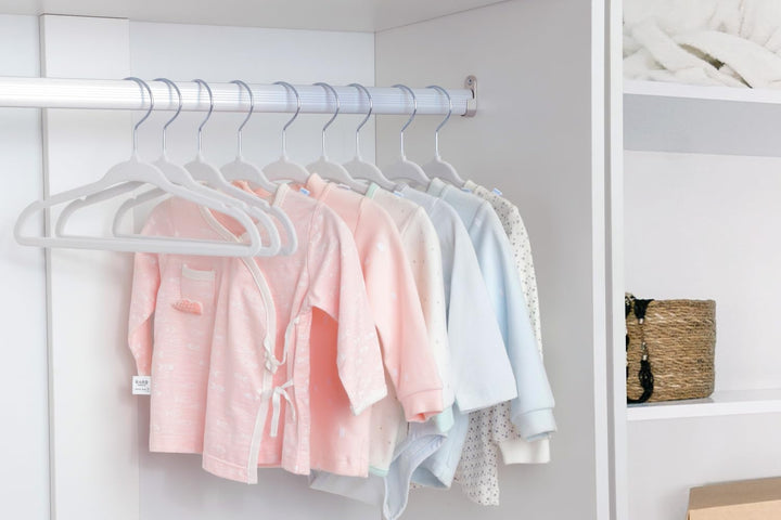 ManGotree Baby-Kleiderbügel aus Samt, Kleinkind-Kinderbügel mit Drehbarem Haken, Gekerbtes Schulter