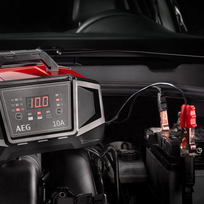 AEG 158008 Werkstatt-Ladegerät WM 10 Ampere für 6 und 12 Volt Batterien, mit Autostart-Funktion, CE,