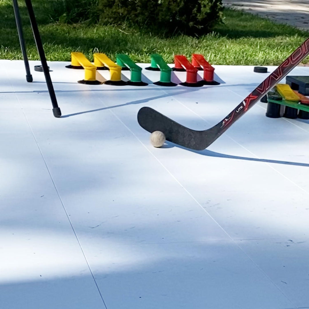 Hockey Revolution Essentials Kit – schwedische Stickhandling Bälle aus Holz mit Hockey-Pucks und sta