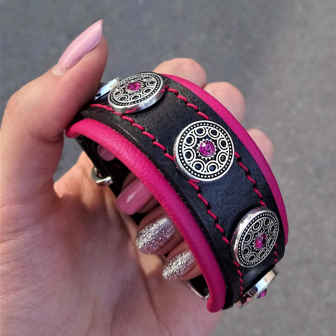 Bestia Bijou Hundehalsband aus echtem Leder M - passt auf einen Hals von 30 bis 35 cm Schwarz &amp; Pink