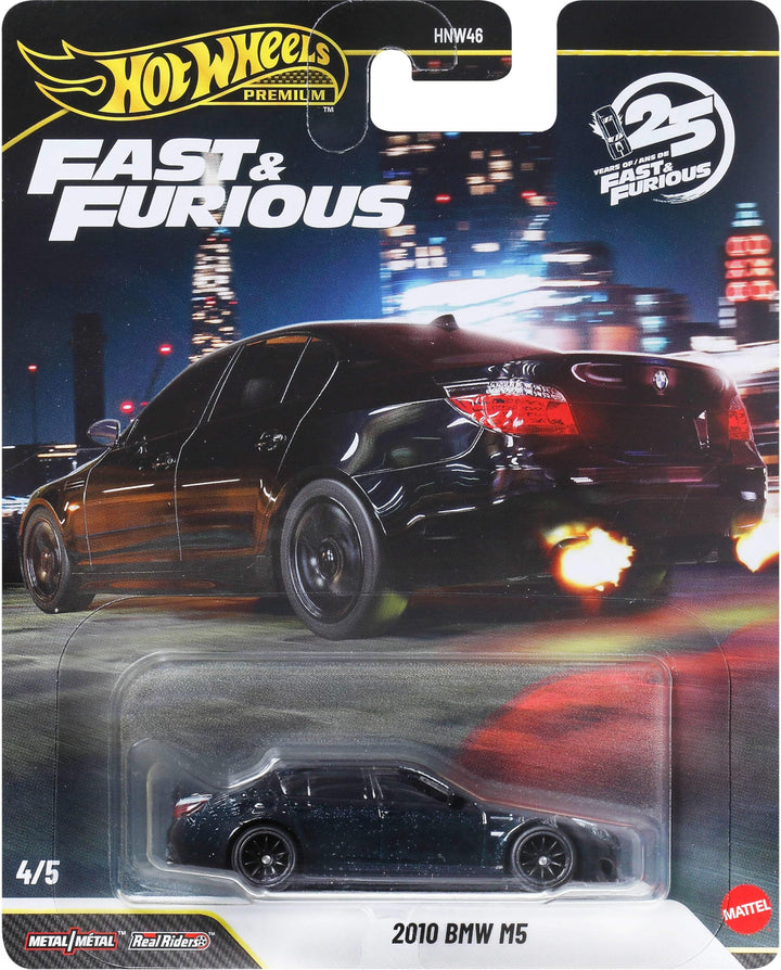 Hot Wheels Autos, Fast & Furious Premium 2010 BMW M5, Massstab 1:64, von der Film-Franchise „Fast &