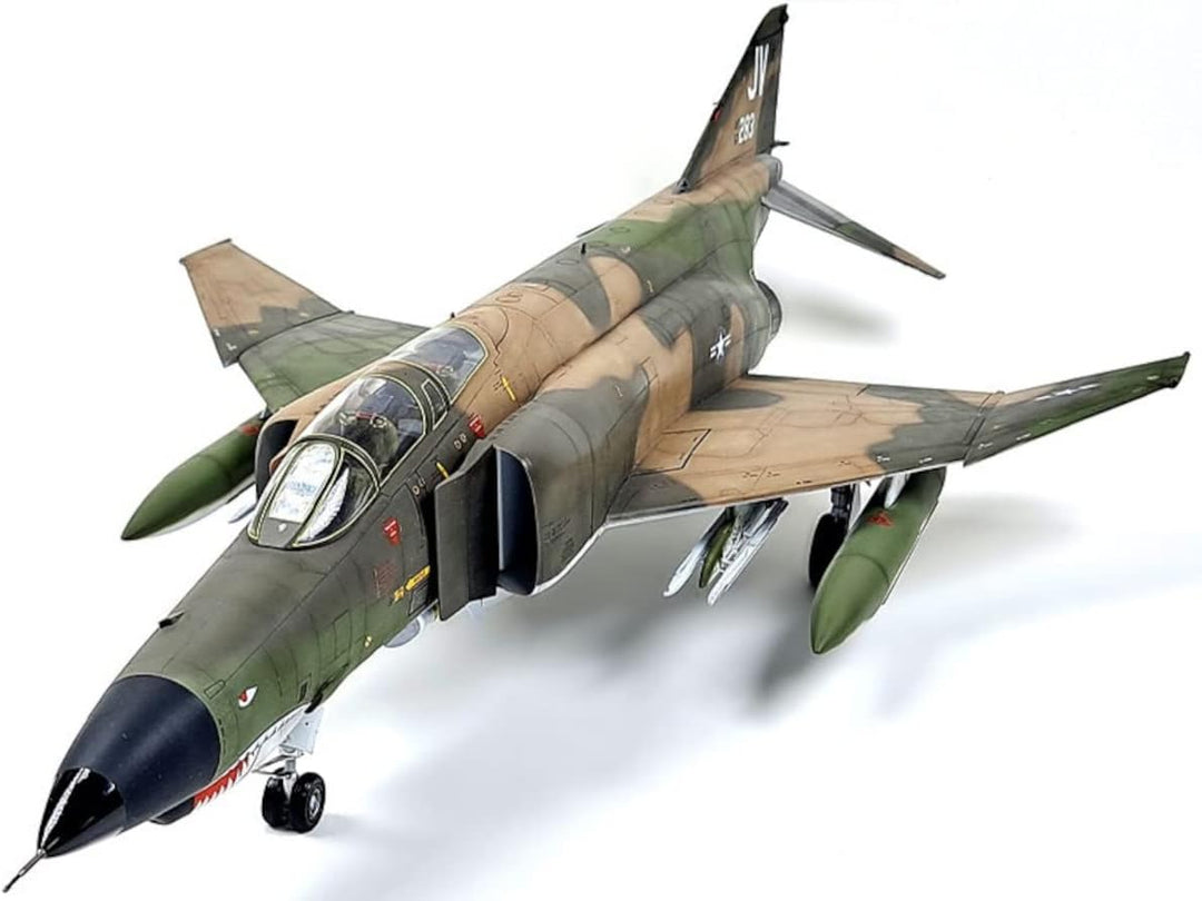 Academy 12133 1/32 USAF F-4E VIETNAM WAR