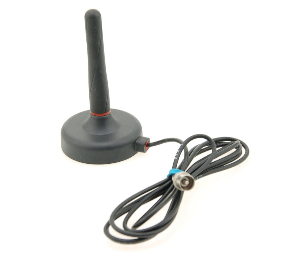 Alda PQ Antenne mit Magnetstandfuss für DVB-T2, DAB, mit IEC/M (Coax) Stecker und 1,5m Kabel 23 dBi