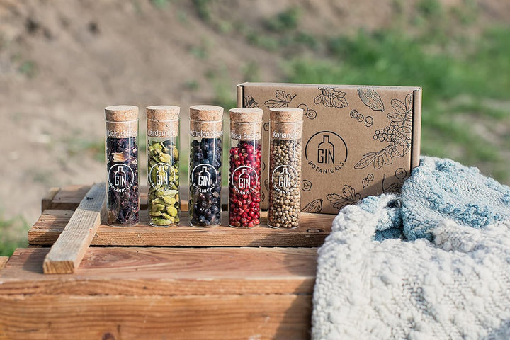 Gin Botanicals Basic Set | 5 hochwertige Gin Tonic Gewürze Box inkl. Rezeptbuch | Geschenkset für Mä
