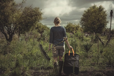 Fiskars Grosser PopUp-Gartensack mit Griffen, Platzsparend faltbar, Fassungsvermögen: 219 L, Höhe: 7