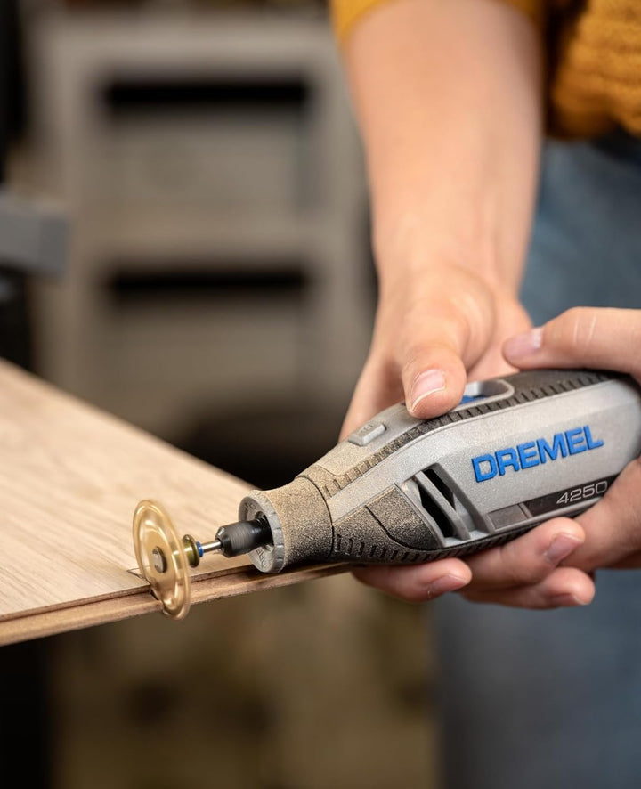 Dremel 4250 Rotationswerkzeug 175 W, Multifunktionswerkzeug-Set mit 3 Vorsatzgeräten und 45 Zubehöre