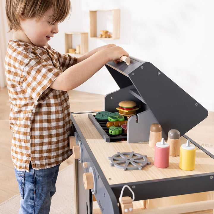 howa Kindergrill Spielgrill Kinder BBQ Grill aus Holz Maxi mit 25 TLG. Zubehör 4825