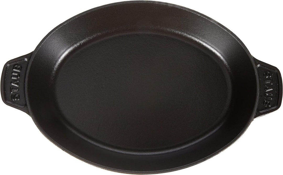 Staub 40509-582-0 Auflaufform, oval 23 x 17 cm, 1 L mit mattschwarzer Emaillierung im Inneren der Au