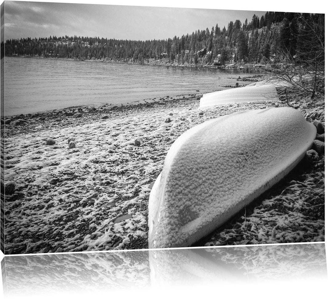 Boote im Winter am See schwarz/weiss Format: 100x70 auf Leinwand, XXL riesige Bilder fertig gerahmt