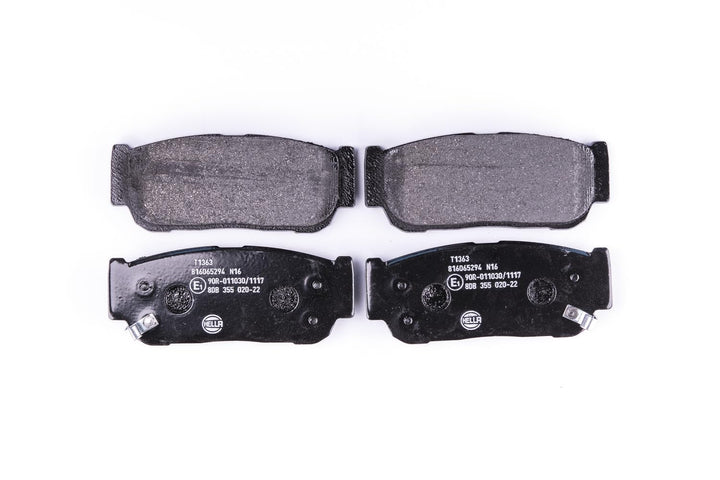 HELLA PAGID 8DB 355 020-221 Bremsbelagsatz - T1363 - Dicke/Stärke: 15mm - Bremssystem: Mando - mit a