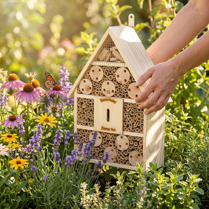 CULT at home Insektenhotel und Nistkasten Höhe 38 cm - Schmetterlingshaus Marienkäferhotel Bienenhot