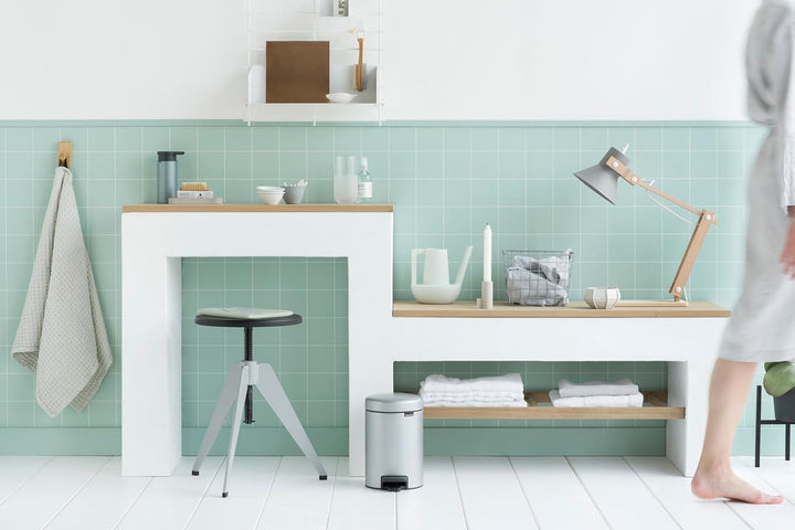 Brabantia 113260 Treteimer mit Inneneimer aus Kunststoff, stahl, Metallic Grau, 3 Liter 3 Liter Meta