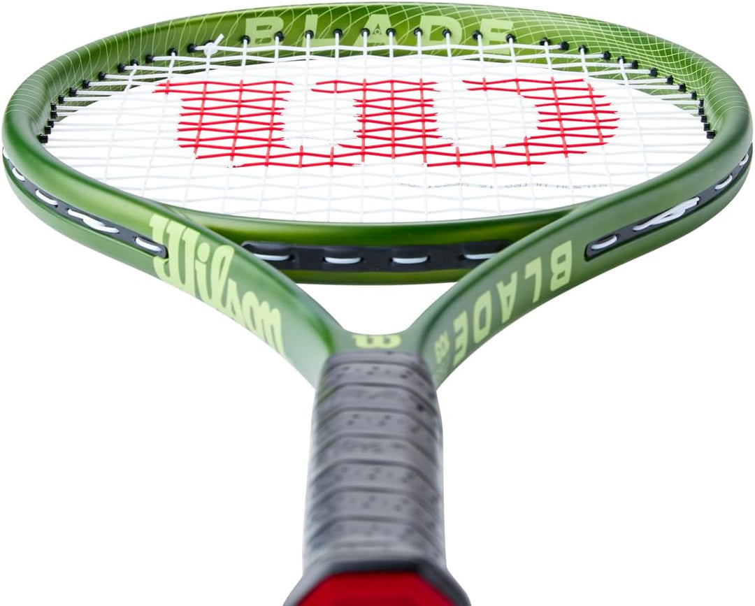 Wilson Blade Feel 103 Tennisschläger, Mit dichtem Saitenmuster für festes Gefühl beim Kontakt, Armfr