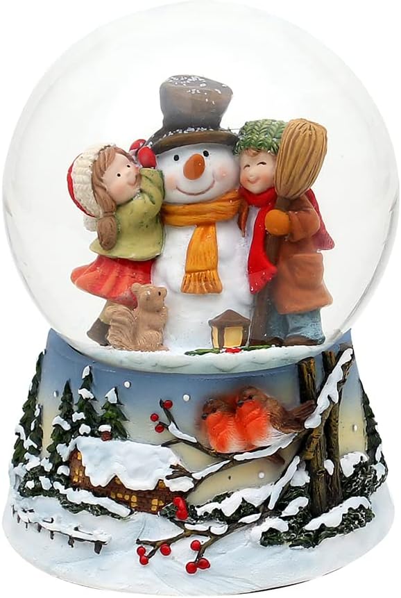 Dekohelden24 Schneekugel Schneemann mit Kindern auf aufwendig verziertem Sockel, Spielwerk, Melodie: