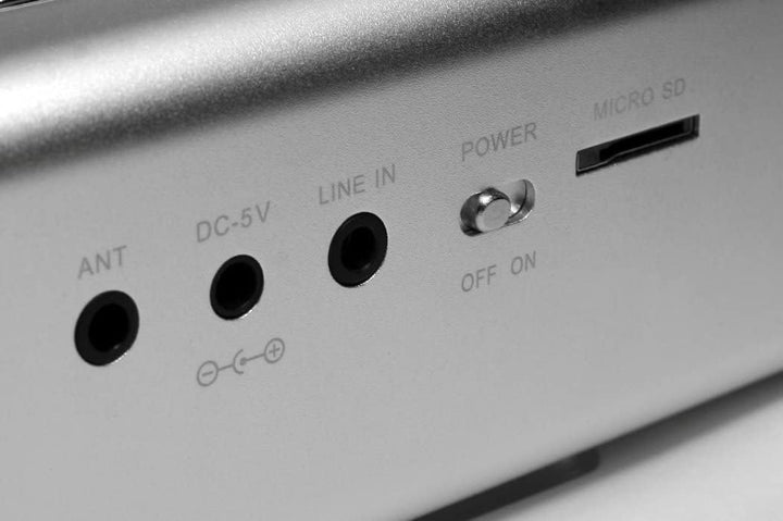 MusicMan MA Lautsprecher (MP3-Player, Soundstation & Radio, USB, Line-In) silber silber ohne Display