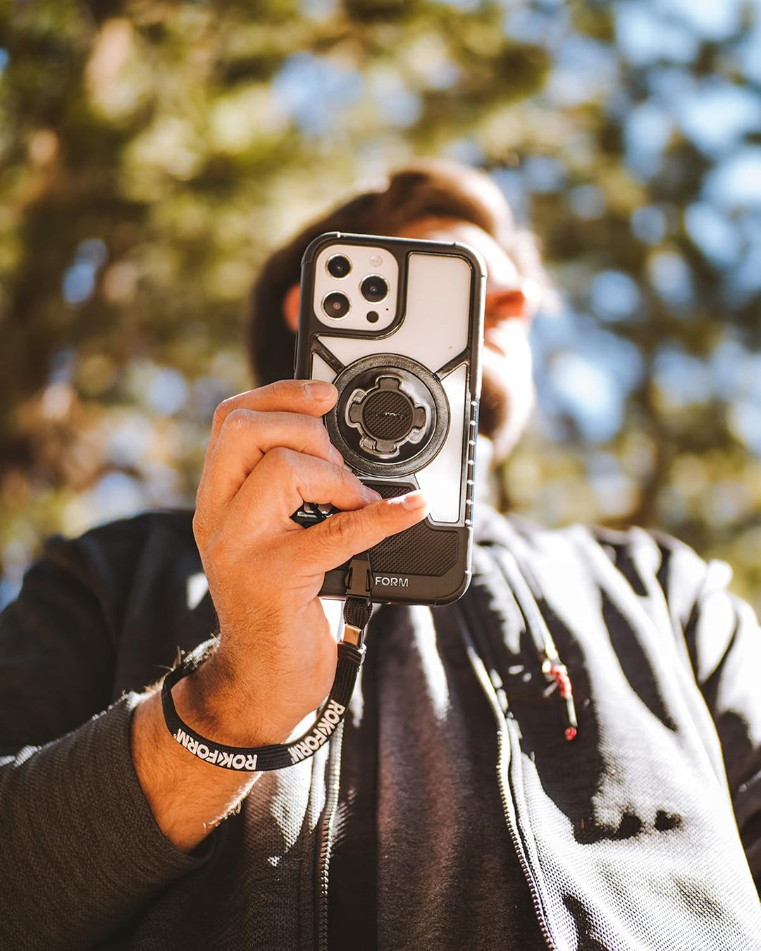 Rokform - iPhone 13 Pro Max Hülle, Crystal Series, Dual Magnet Plus MagSafe kompatibel, schlanke mag