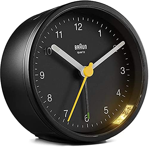 Braun Klassischer analoger Wecker mit Schlummerfunktion und Licht, ruhiges Quarzuhrwerk, Crescendo-A