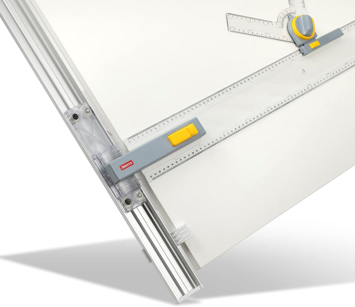 Aristo Zeichenanlage (Format A1, Zeichentisch mit Zeichenmaschine, Plattengrösse 70 x 100 cm, verste