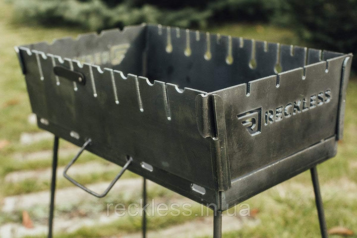 Mangal-Koffer KL-10/3 für 10 Spiesse, 3 mm tragbar zum Schaschlik und Grillen Grill BBQ Set. Faltbar