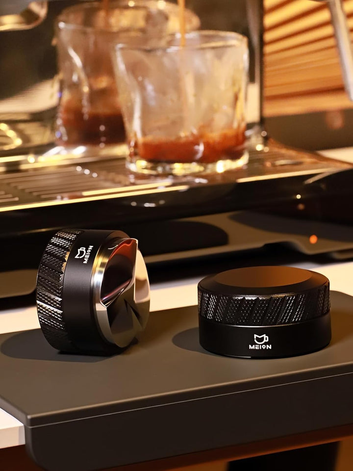 MEION 53.3 mm Kaffeeverteiler | Schwerkraftadaptiv für 54mm Siebträger | Mit rutschfestem Griff &amp; 30
