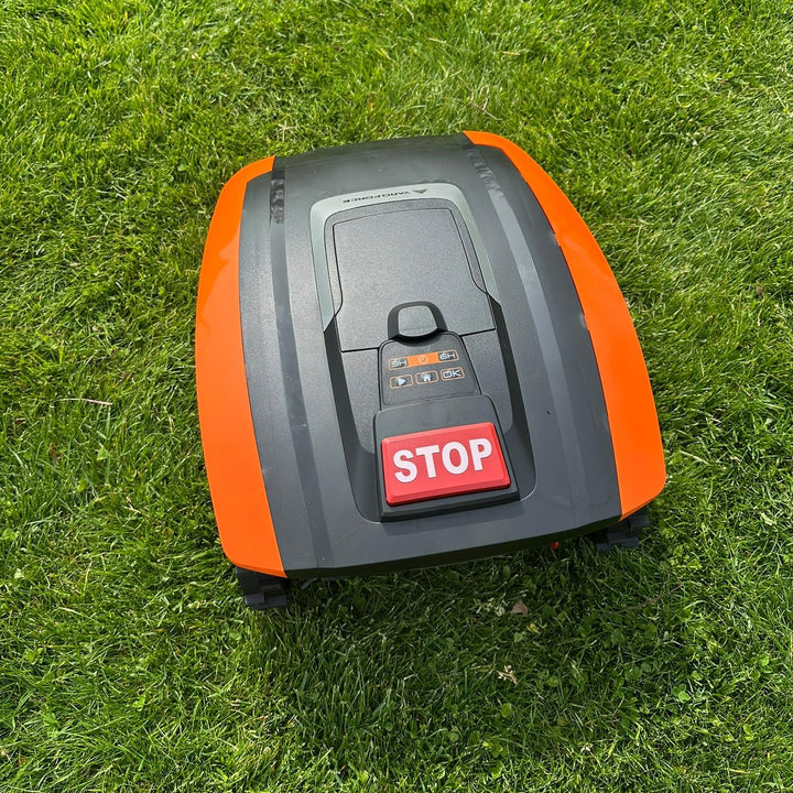 YARD FORCE Rasenmähroboter Easymow 260B &amp; AR SH02-EU Plus Mähroboter-Garage