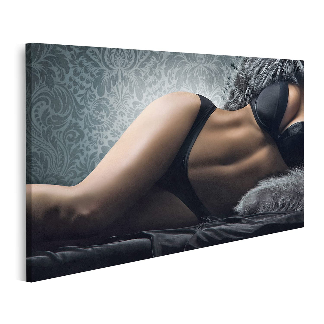islandburner Bild auf Leinwand Junge sexy Frau in erotischer Wäsche und in Pelz Bilder Wandbilder Po