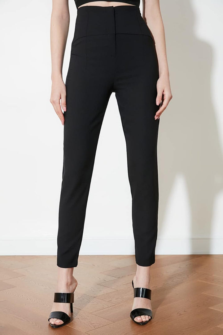 TRENDYOL Frau Mittlerer Bund Straight Leg Zigarettenschnitt Hose 36 Schwarz, 36 Schwarz
