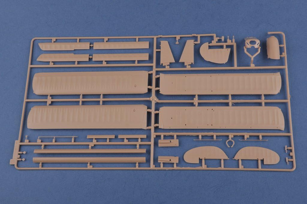 Hobby Boss 1/35 Fieseler FI 156 A-0C-1 Storch, Mittel